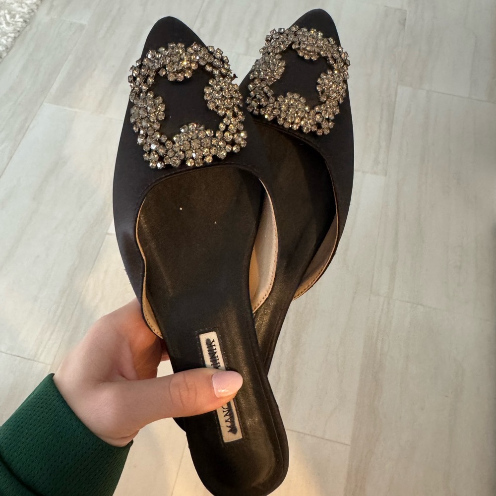 Manolo Blahnik hangisi slides mules black 36